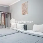 Crown Residence Near Tugu Yogyakarta Mitra Reddoorz