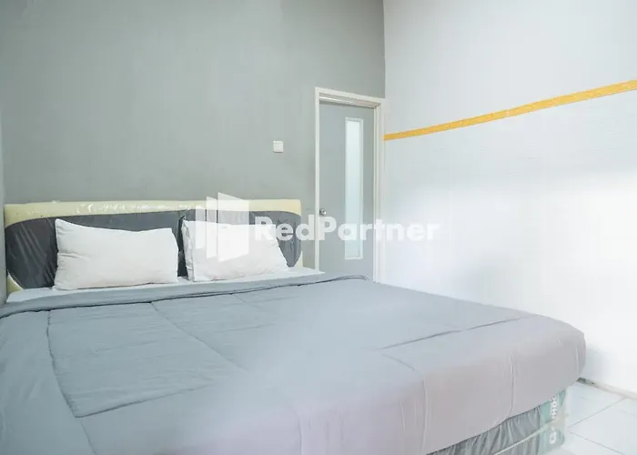 Crown Residence Near Tugu Yogyakarta Mitra Reddoorz