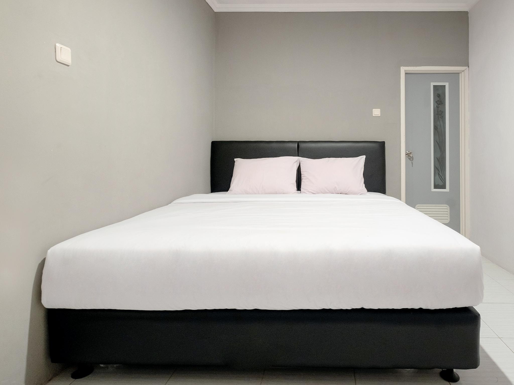 Crown Near Tugu Mitra Reddoorz 2* Yogyakarta